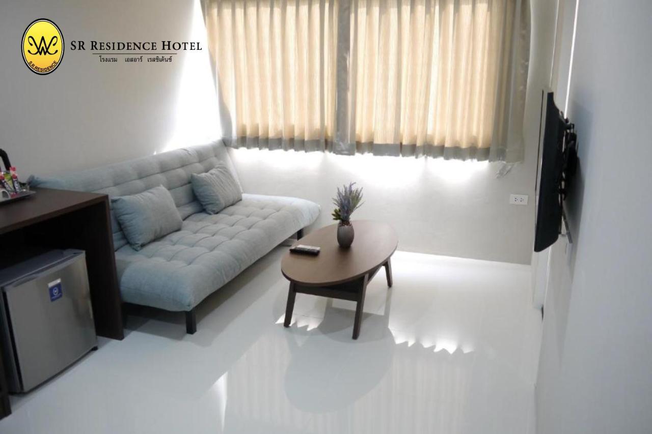 Sr Residence Hotel ペッチャブーン エクステリア 写真