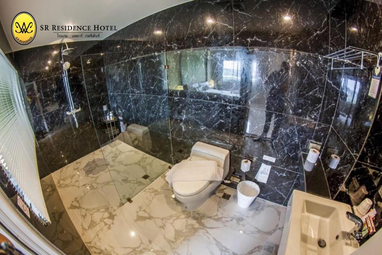 Sr Residence Hotel ペッチャブーン エクステリア 写真