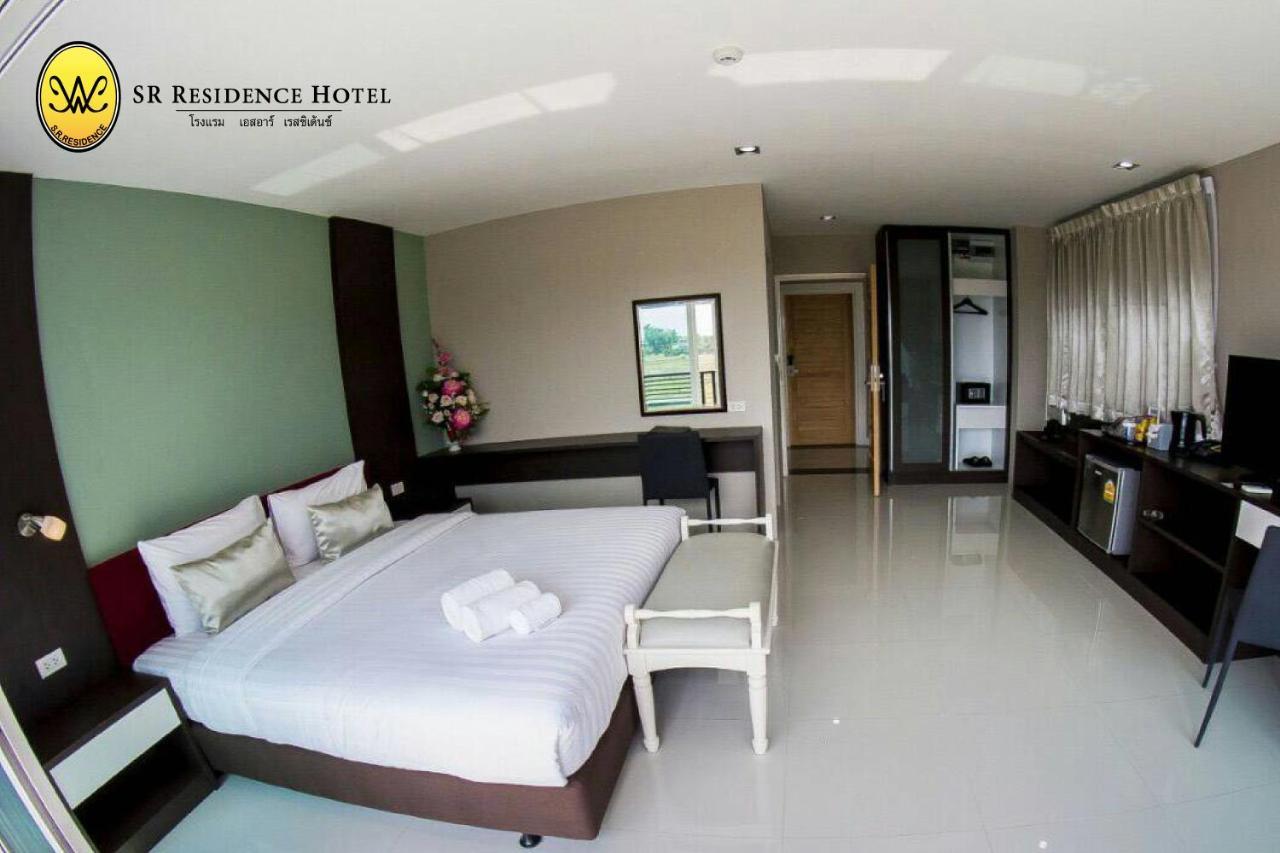Sr Residence Hotel ペッチャブーン エクステリア 写真
