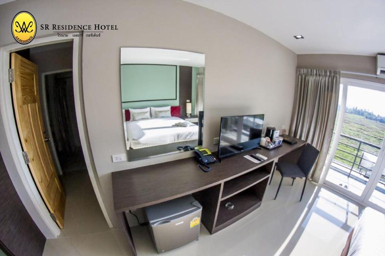 Sr Residence Hotel ペッチャブーン エクステリア 写真